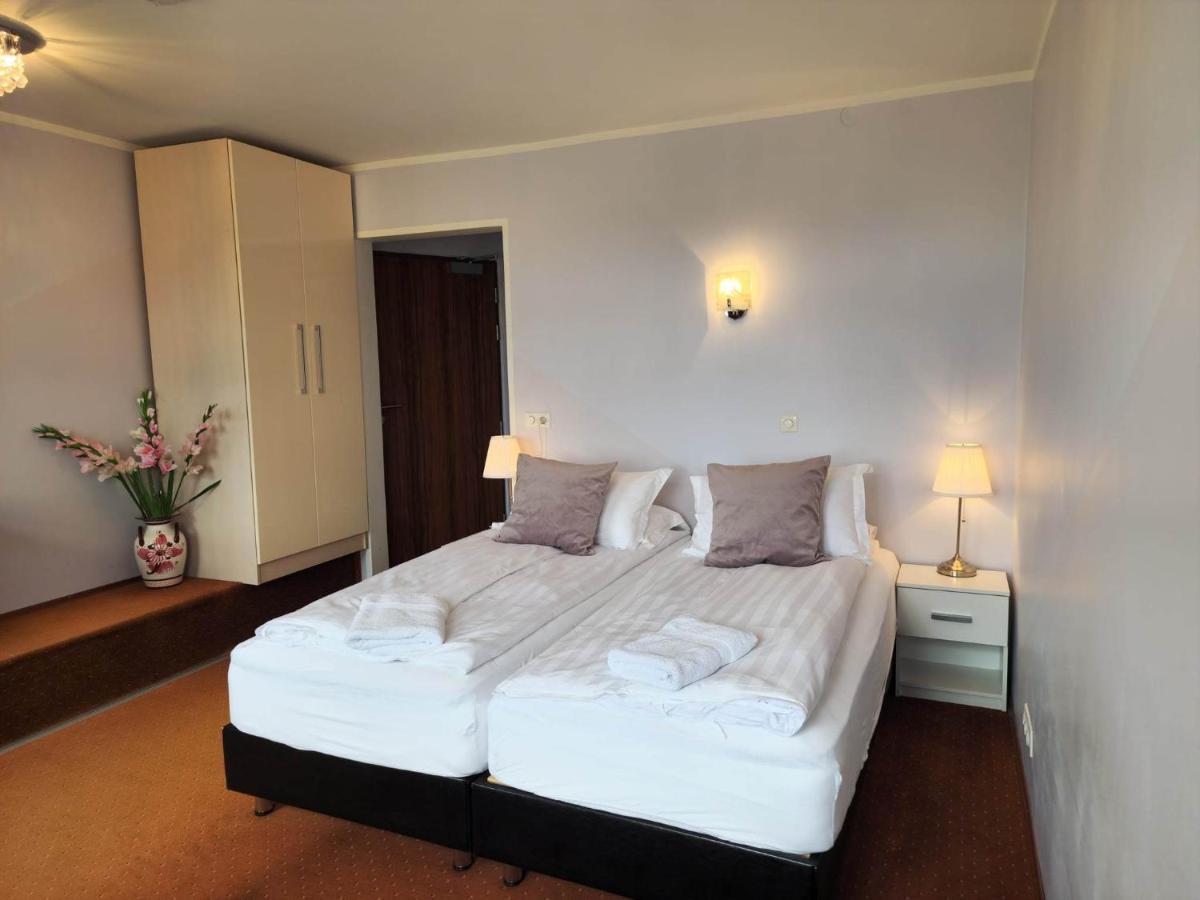 Kiljan Apartments & Rooms Blonduos Dış mekan fotoğraf