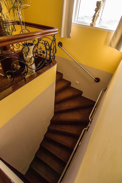 Kiljan Apartments & Rooms Blonduos Dış mekan fotoğraf